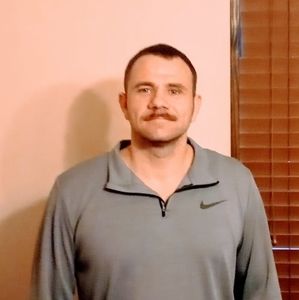 Meet your Posher, Dustin